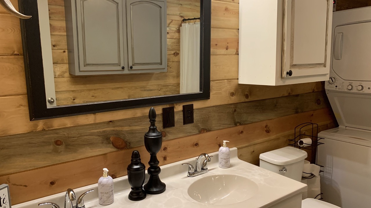 Photo of Bathroom in Stringtown