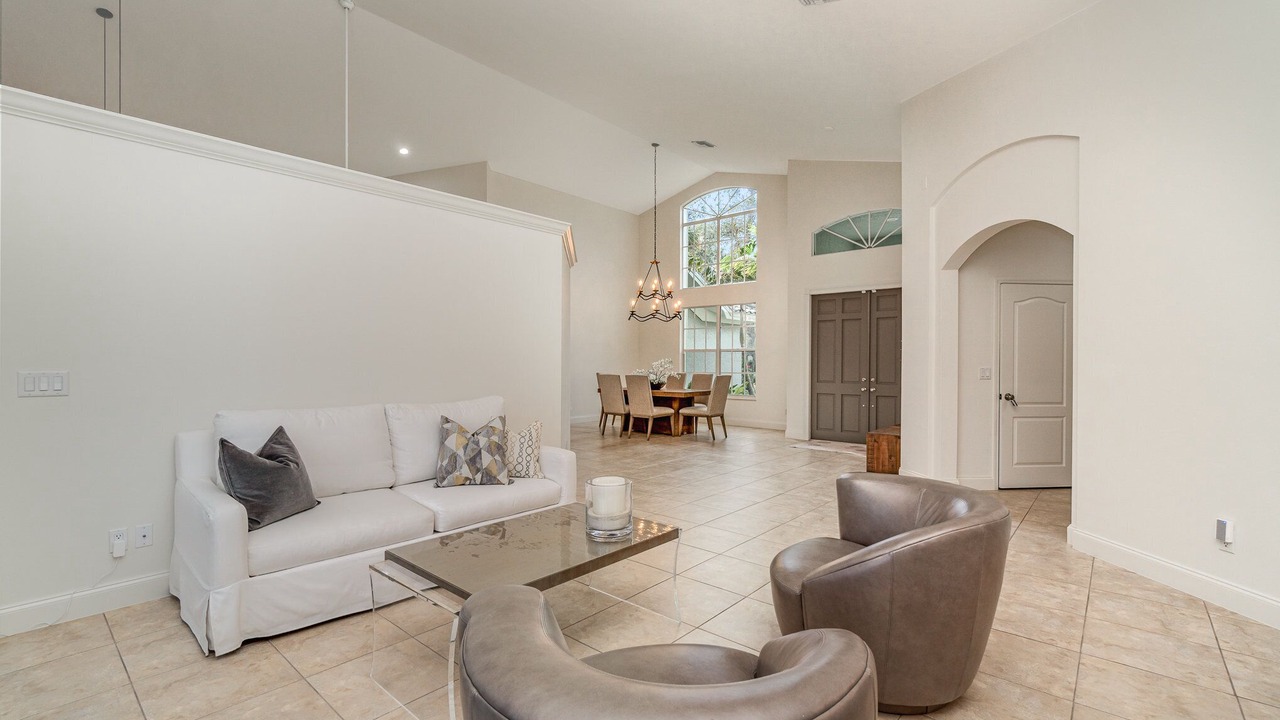 Photo of Livingroom in Bonita Bay