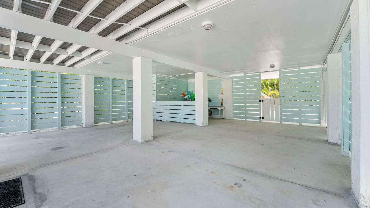Photo of Others in Anna Maria