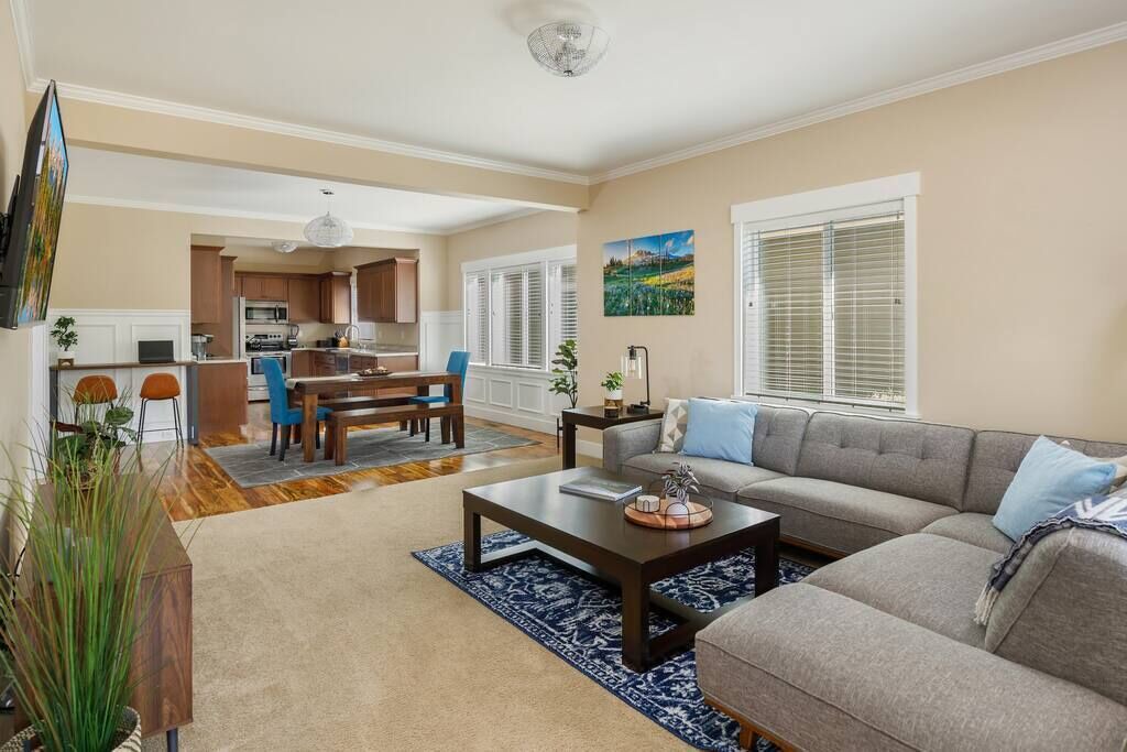 Photo of Others in Enumclaw