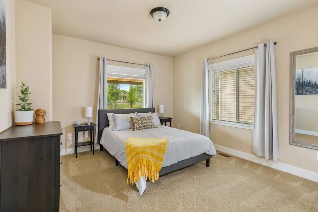 Photo of Others in Enumclaw