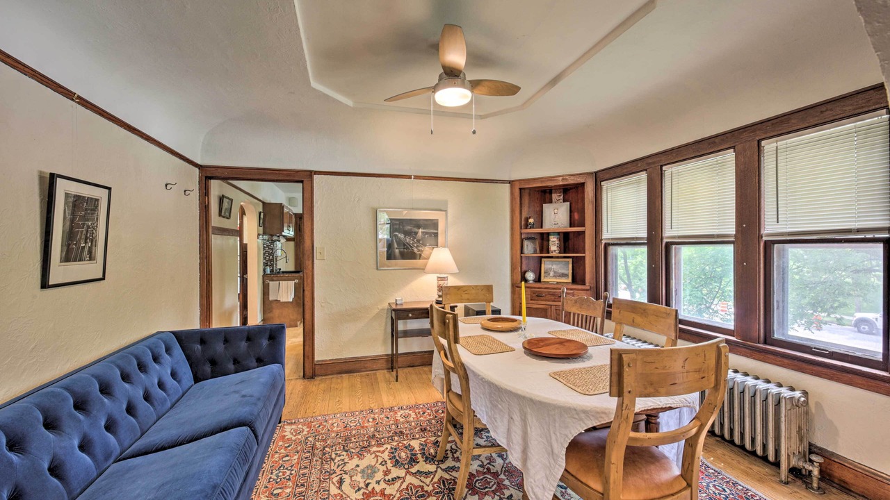 Photo of Livingroom in Riverwest