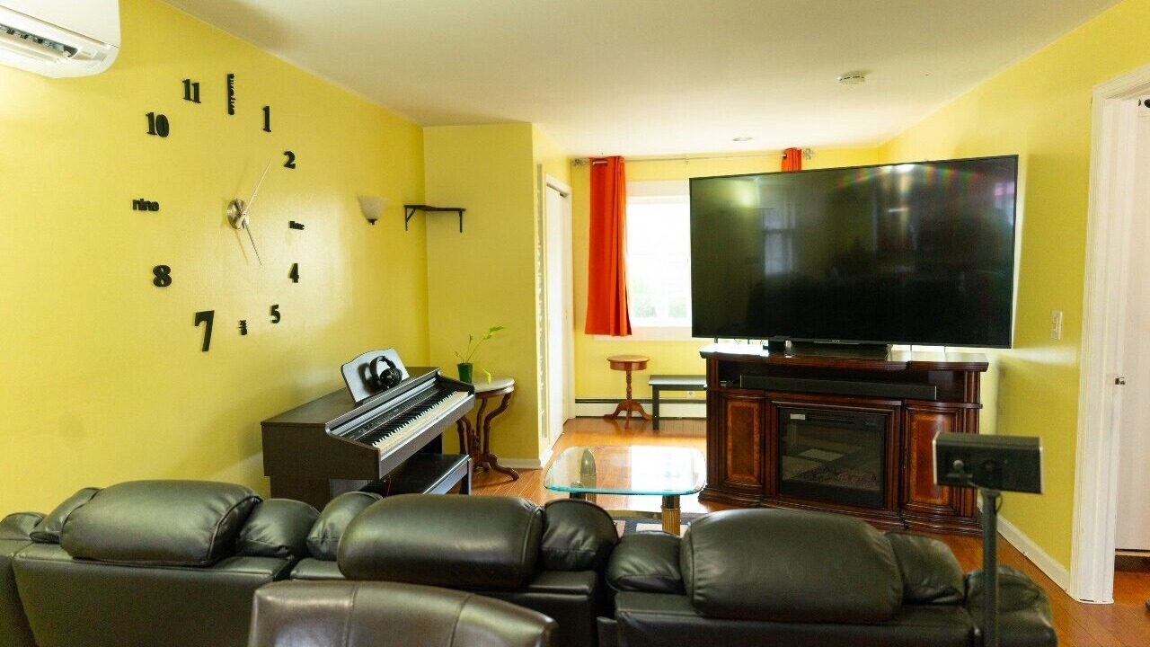 Photo of Livingroom in Fair Lawn