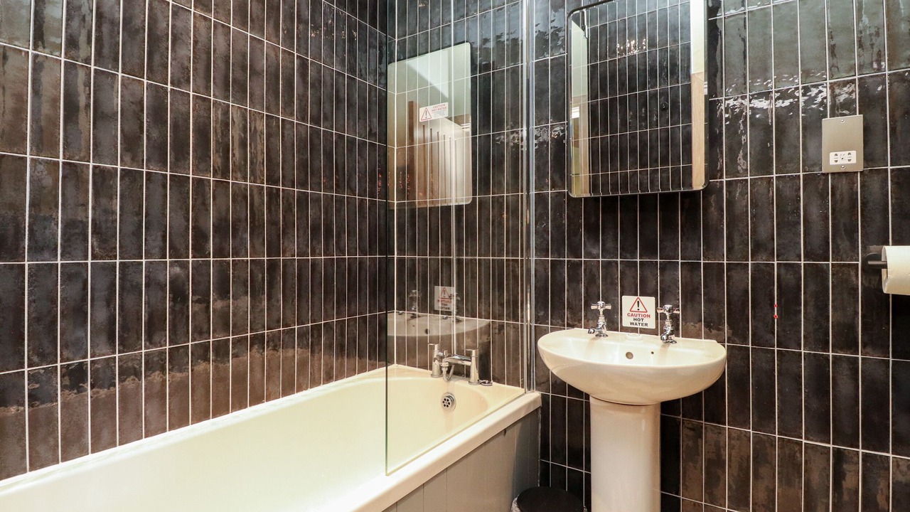 Photo of Bathroom in Fourstones Near Bentham