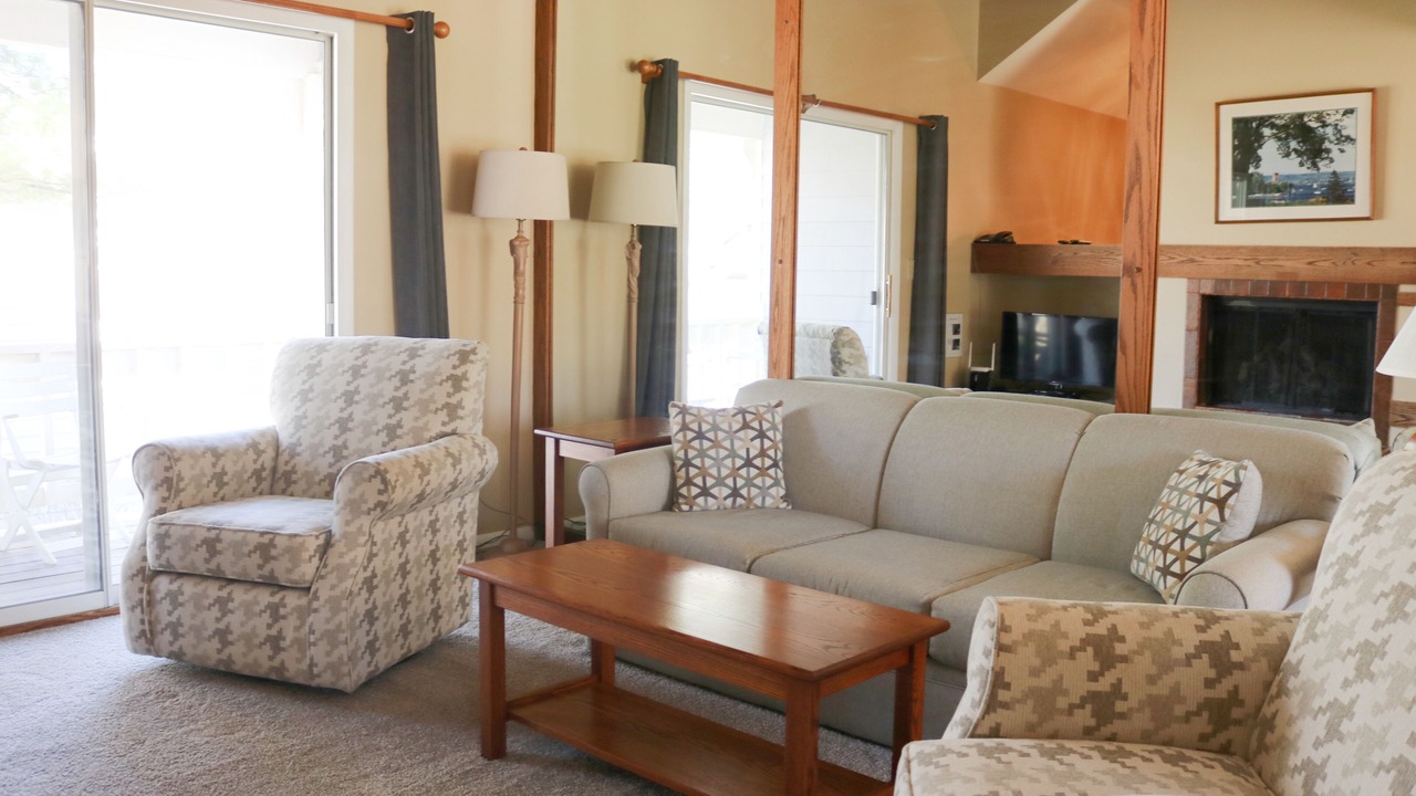 Photo of Livingroom in Chautauqua