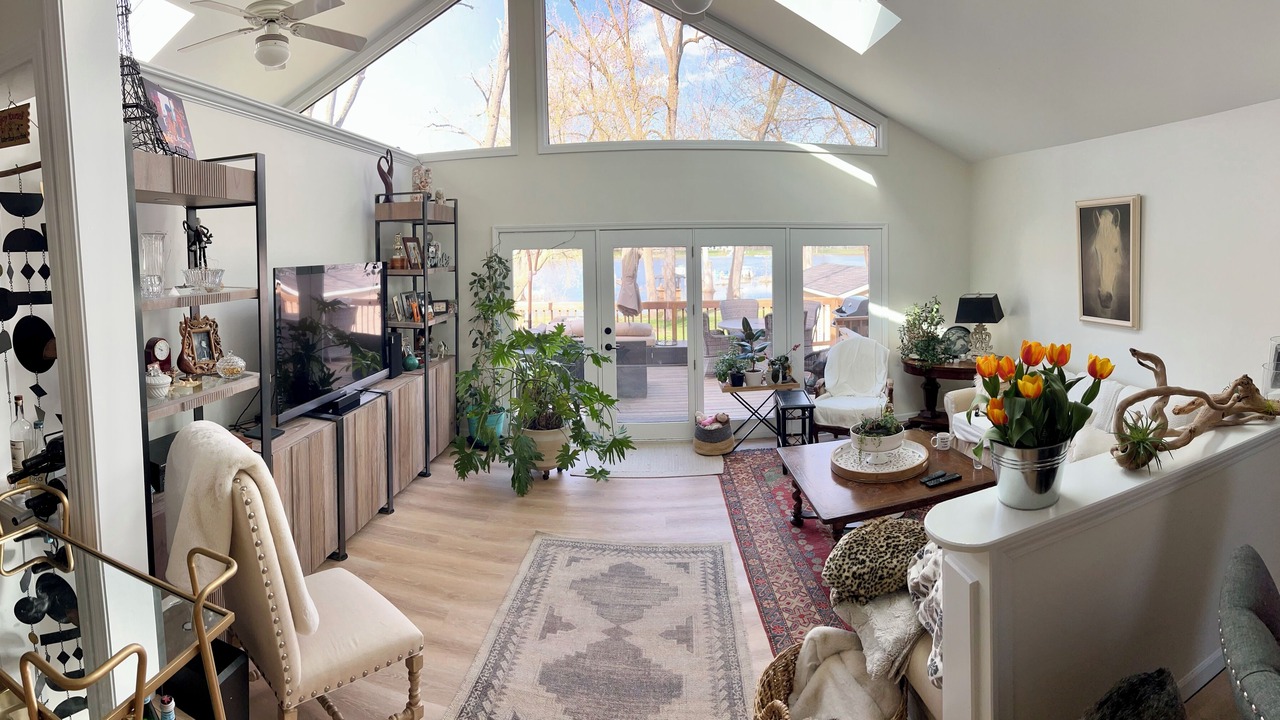Photo of Bedroom in Solon Mills