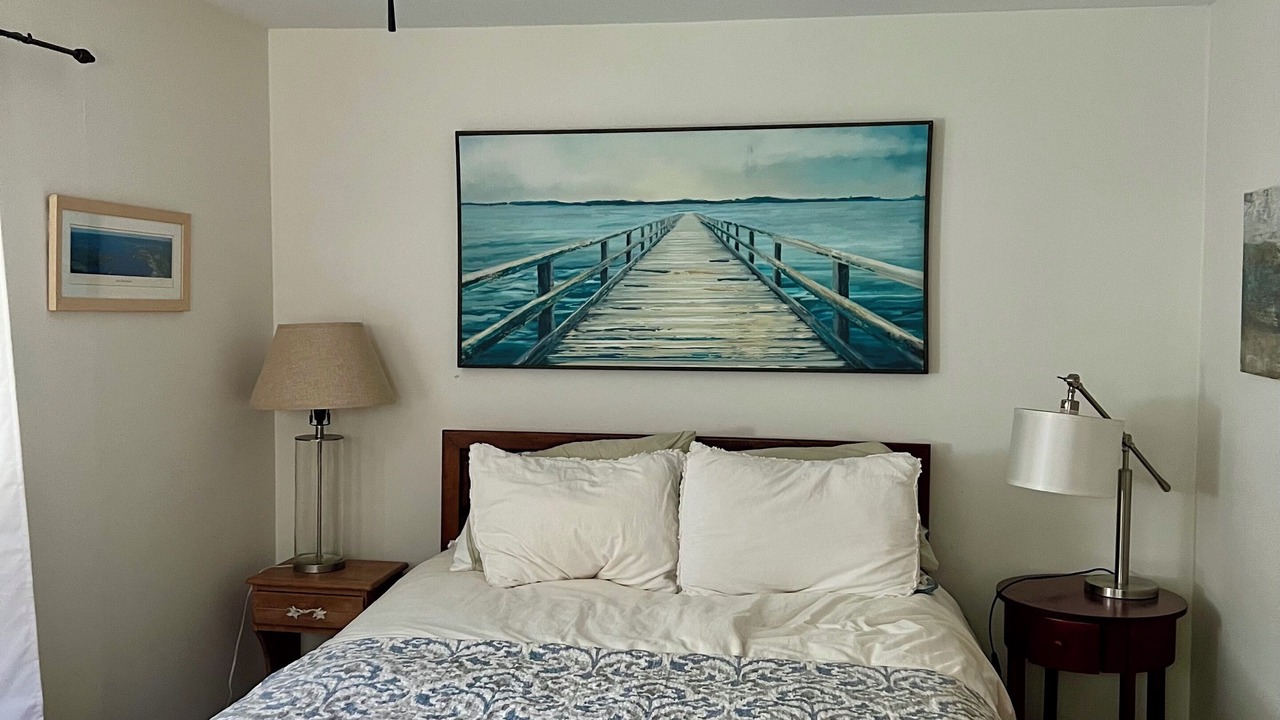 Photo of Bedroom in Solon Mills