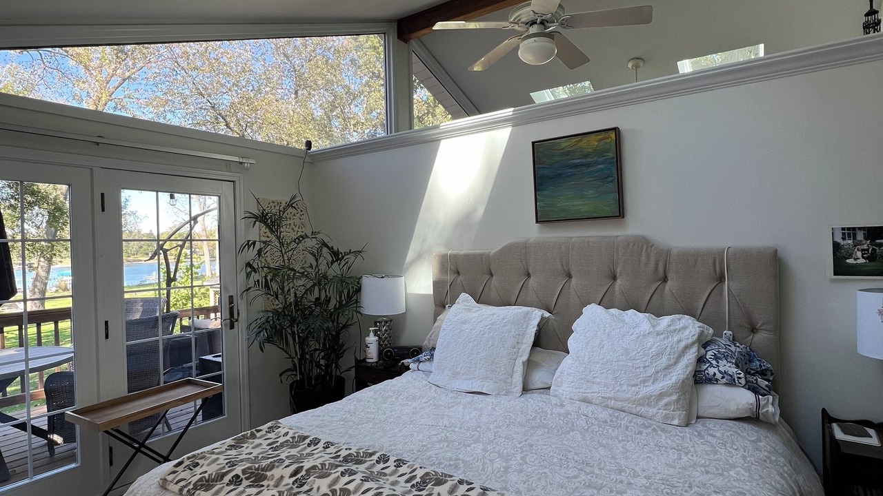 Photo of Bedroom in Solon Mills