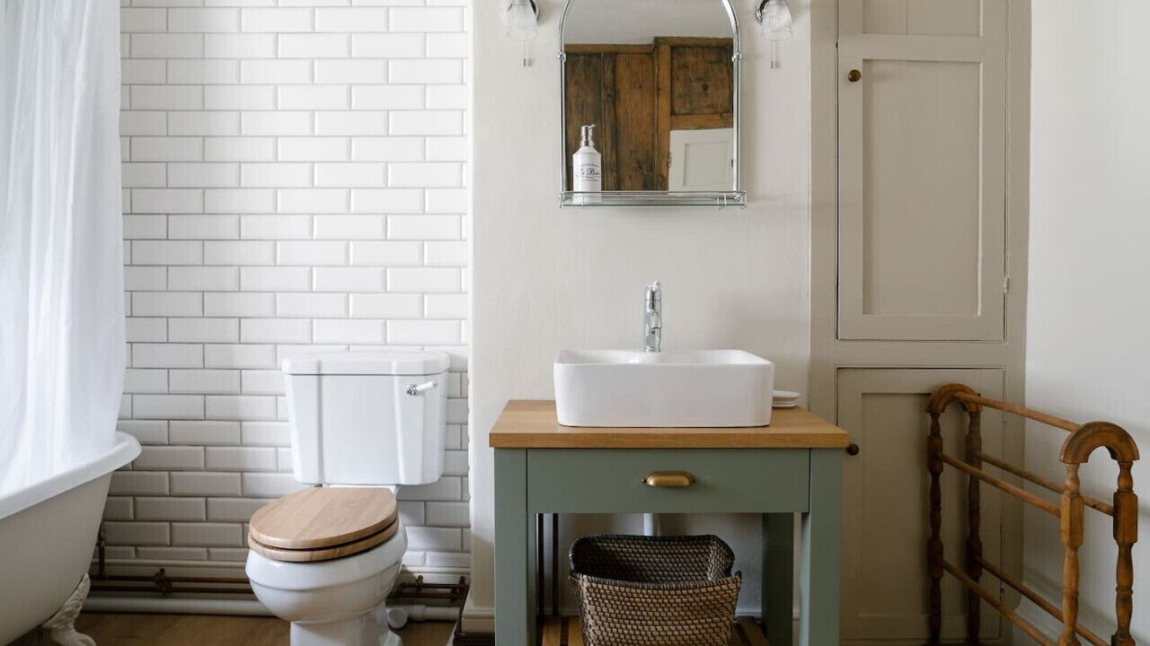 Photo of Bathroom in Mousehole