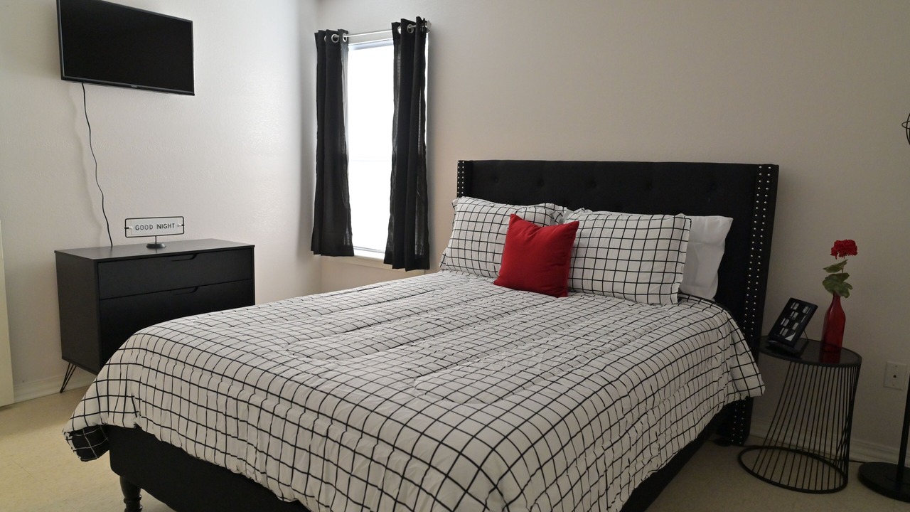 Photo of Bedroom in Shreveport