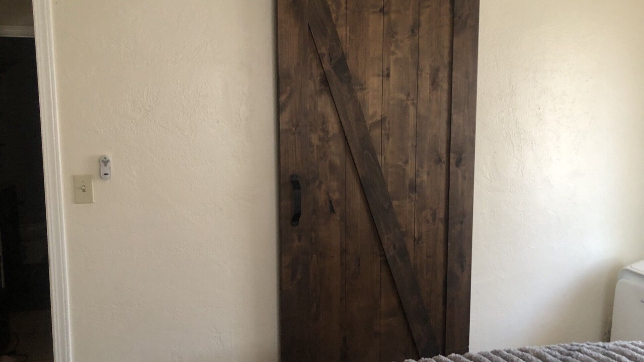 Photo of Bedroom in Roseburg