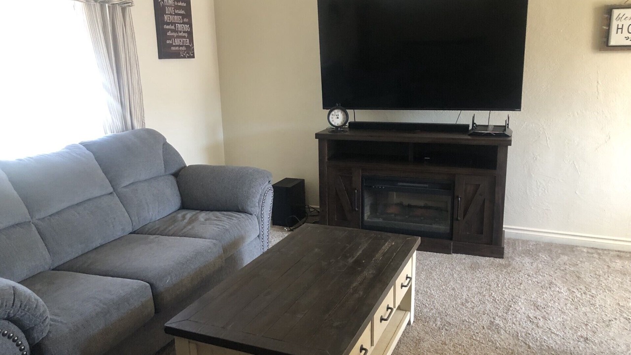 Photo of Livingroom in Roseburg