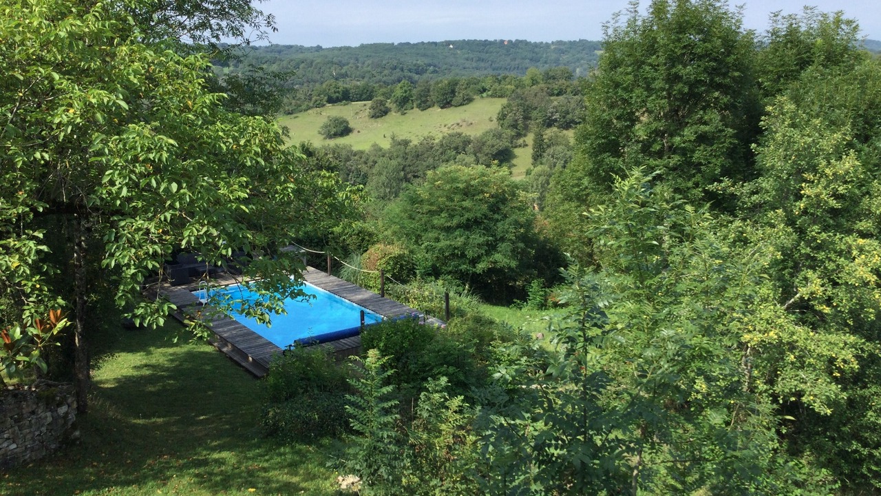 Photo of Outdoor in Camburat