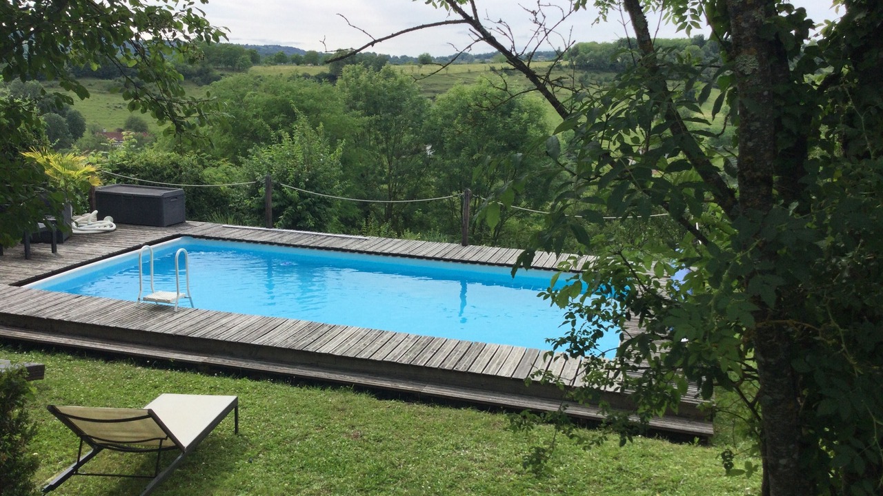 Photo of Outdoor in Camburat