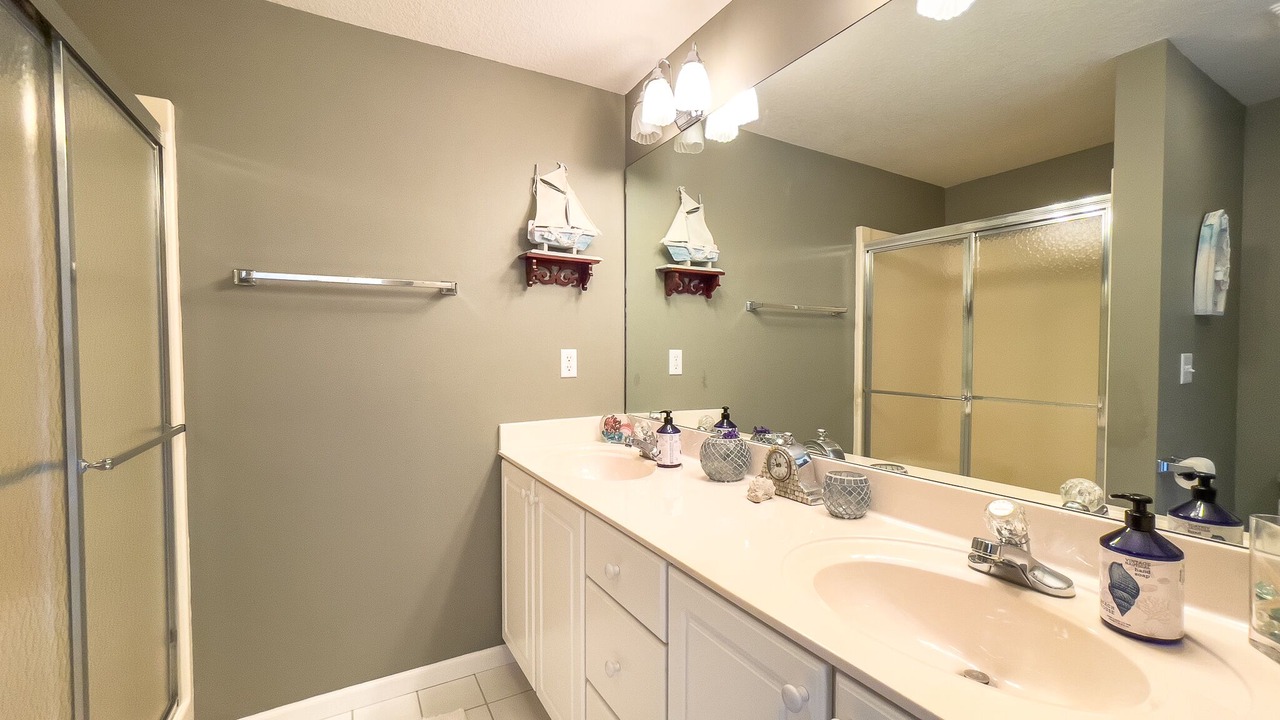 Photo of Bathroom in Lakeland