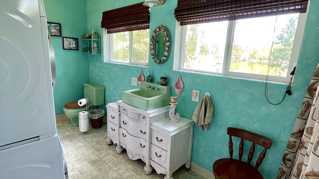 Photo of Bathroom in Hemphill