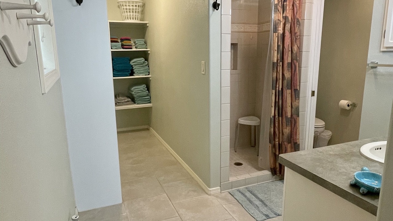 Photo of Bathroom in Hemphill
