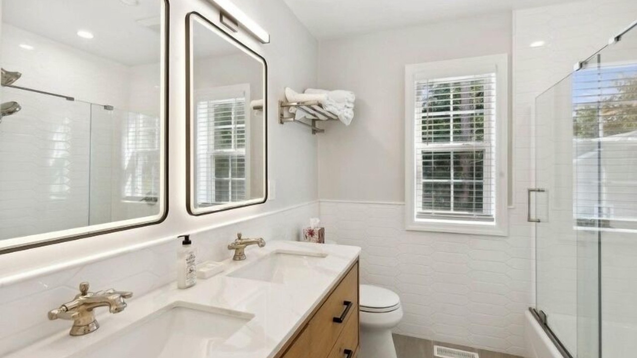 Photo of Others in Westhampton