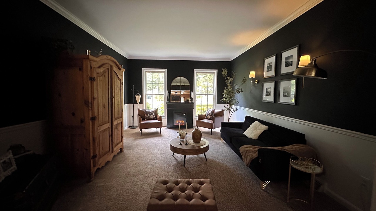 Photo of Livingroom in Saratoga Springs