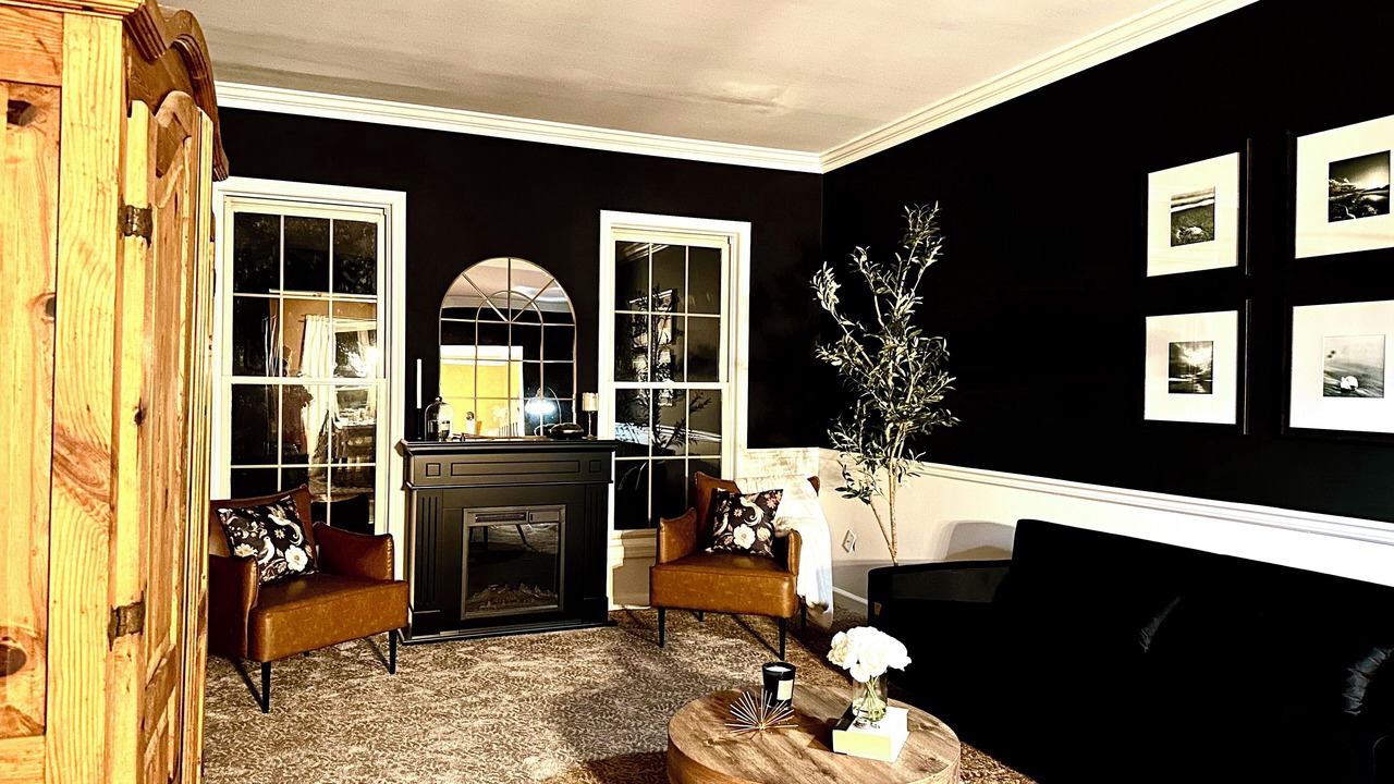 Photo of Livingroom in Saratoga Springs