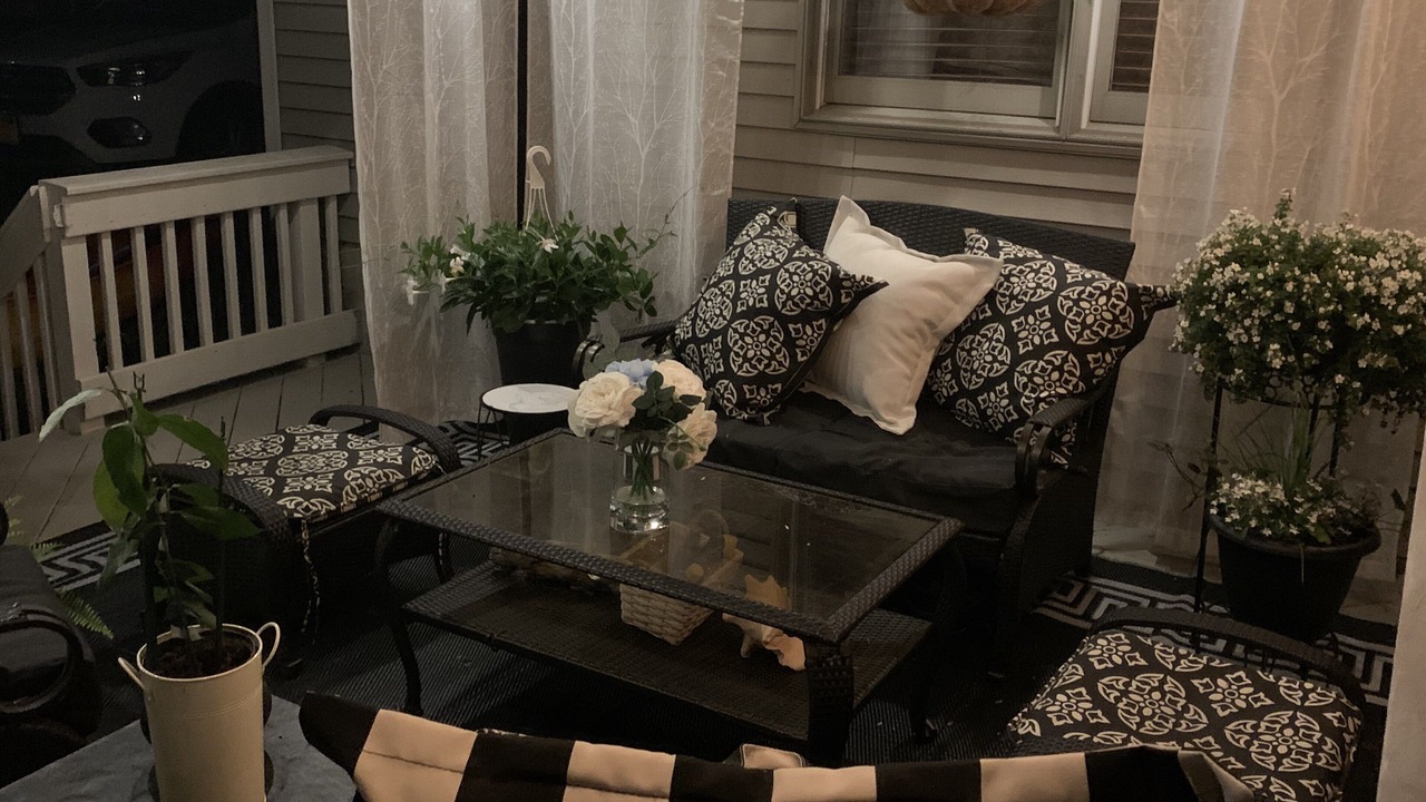 Photo of Livingroom in Saratoga Springs