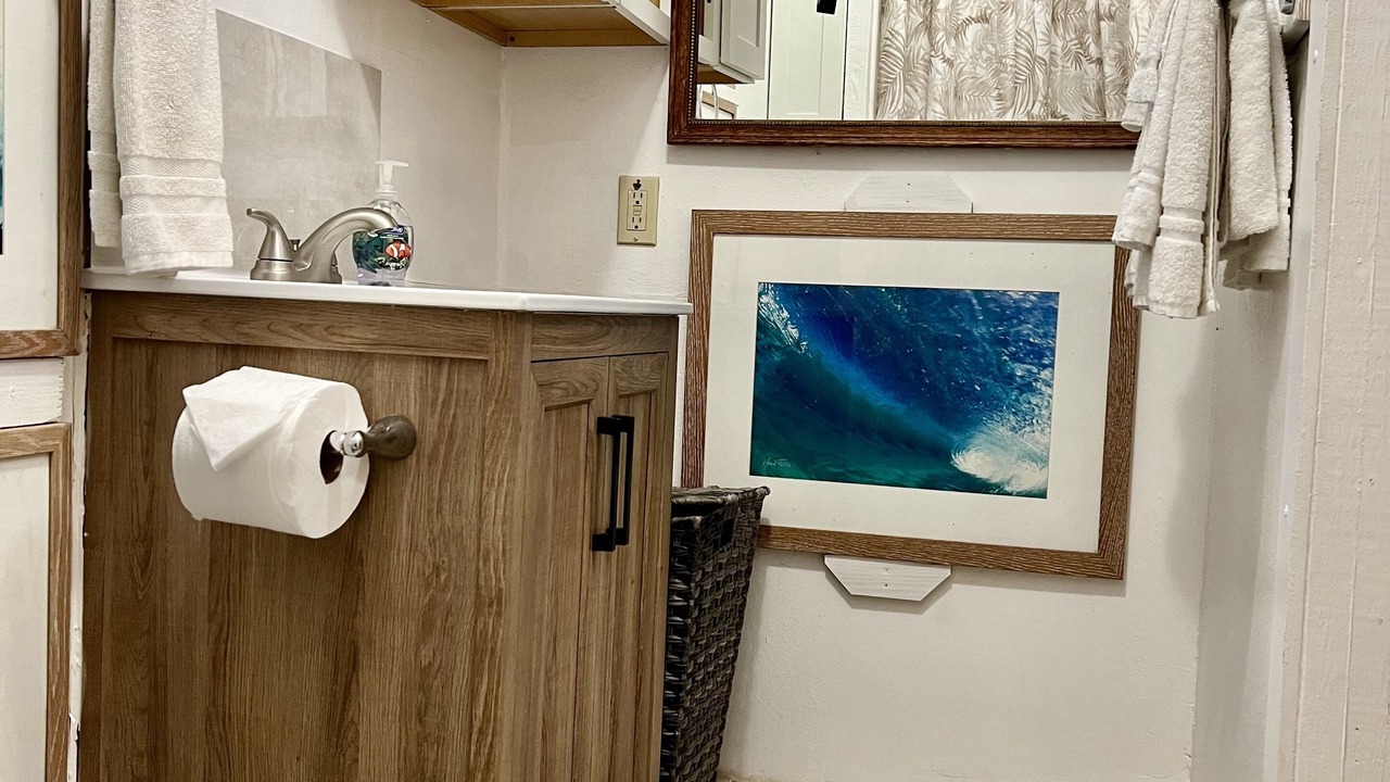 Photo of Bathroom in Kahuku