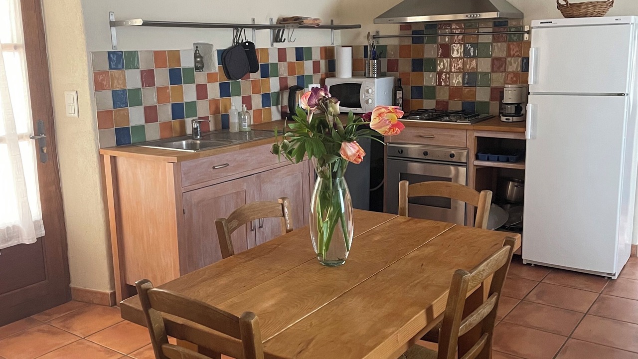 Photo of Kitchen in Saint-Andre-de-Roquepertuis