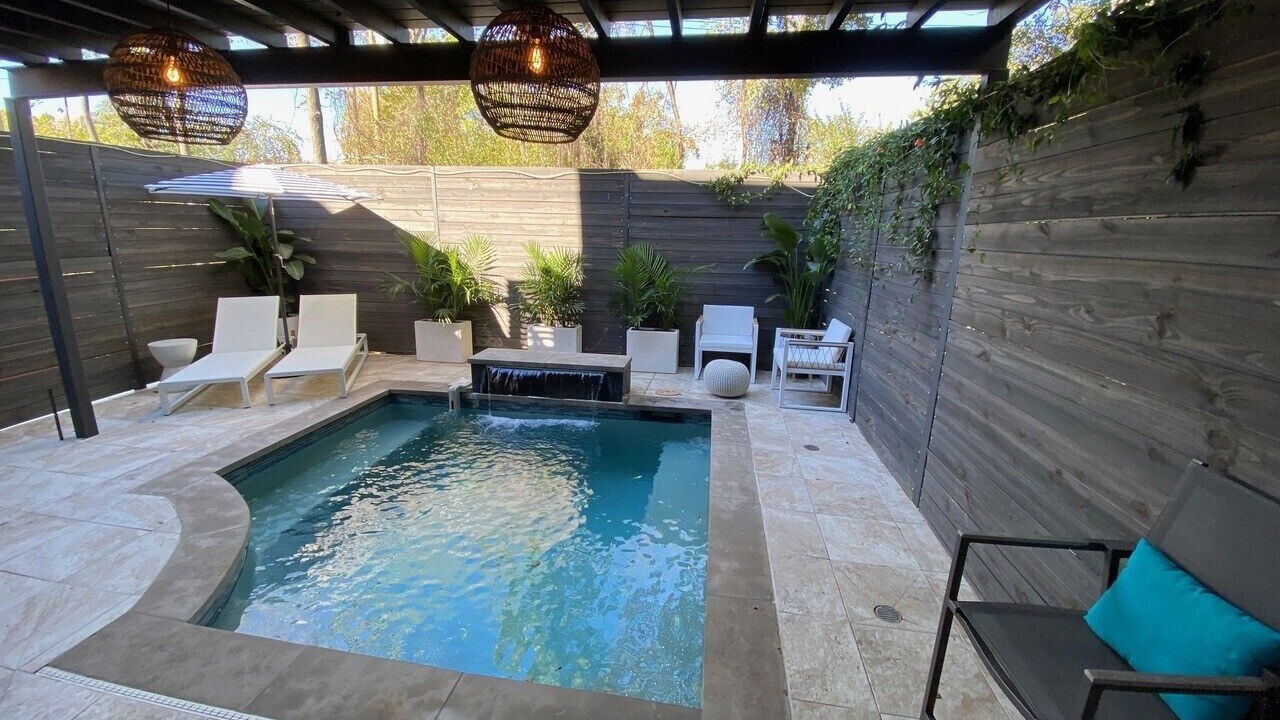 Photo of Outdoor in Knox - Henderson