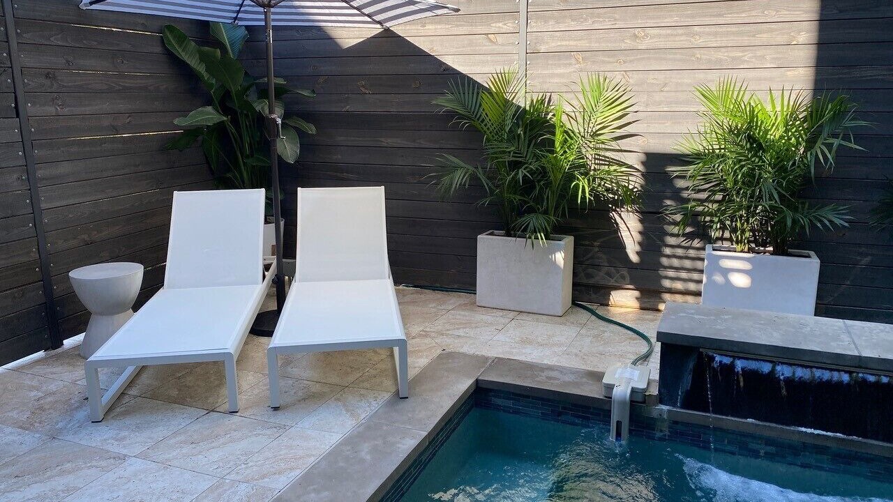 Photo of Outdoor in Knox - Henderson