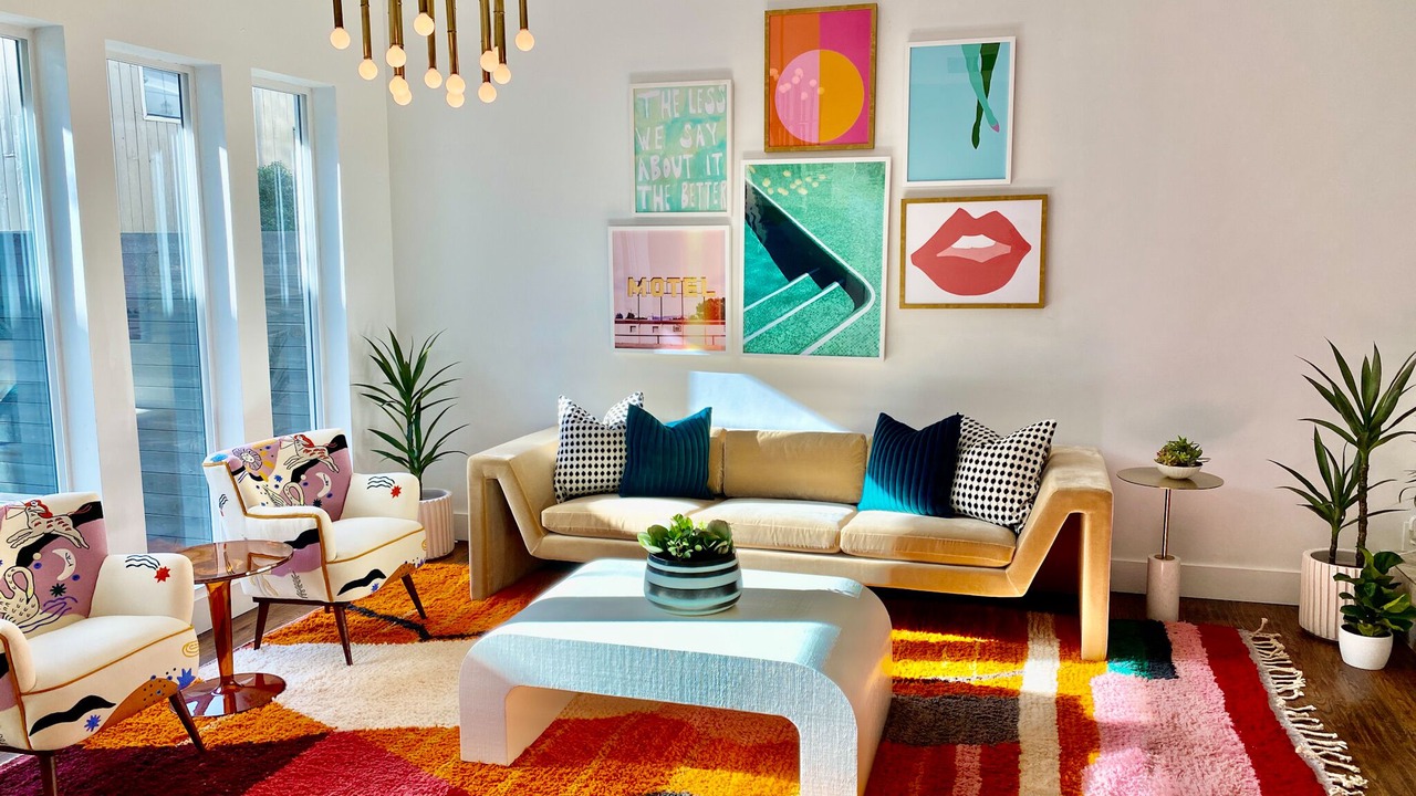 Photo of Livingroom in Knox - Henderson