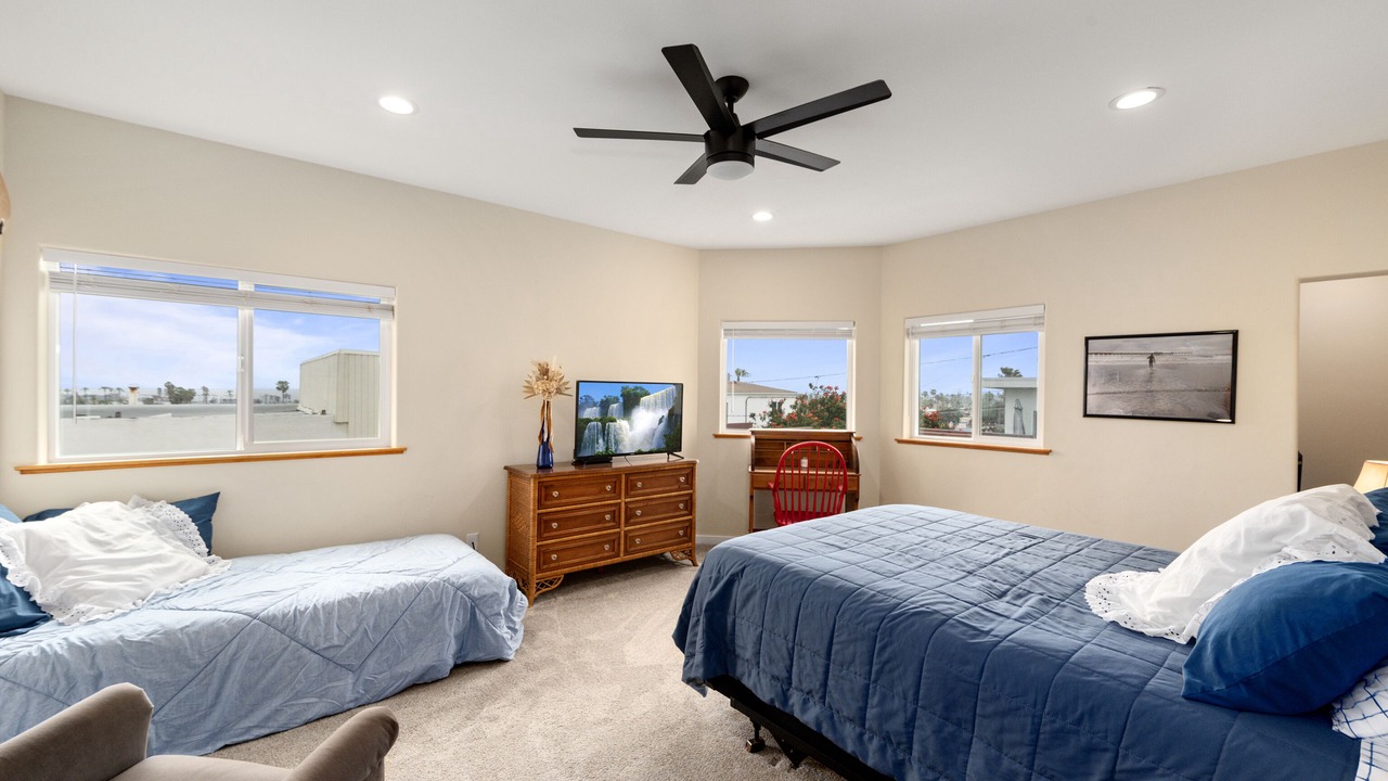 Photo of Bedroom in Ocean Beach