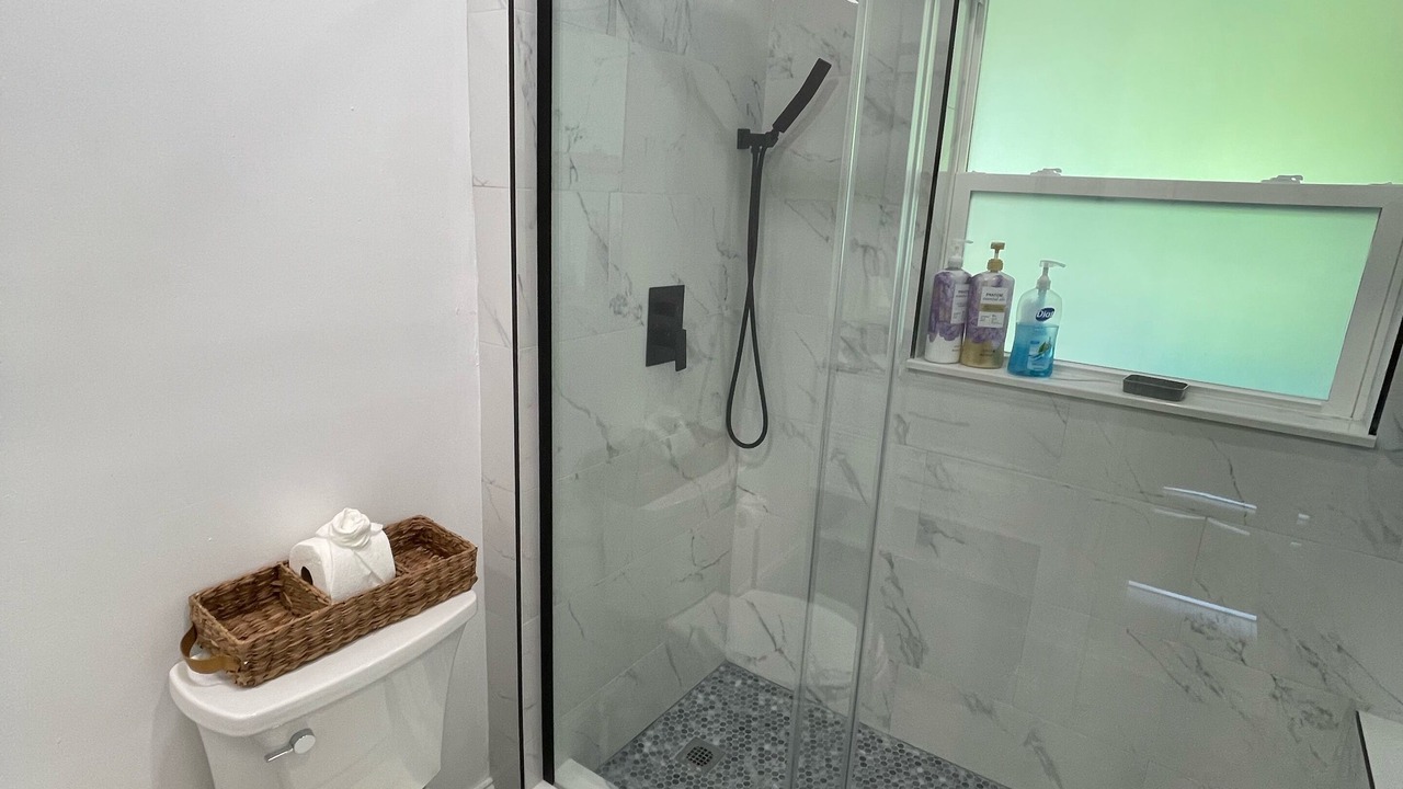 Photo of Bathroom in Anona