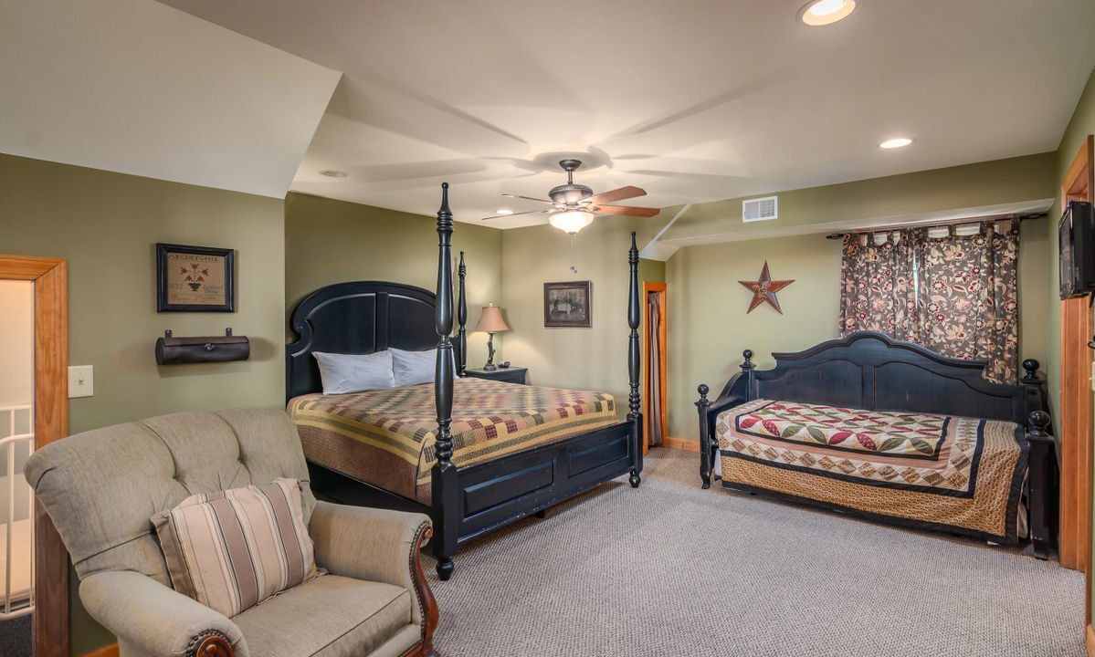 Photo of Others in Branson West