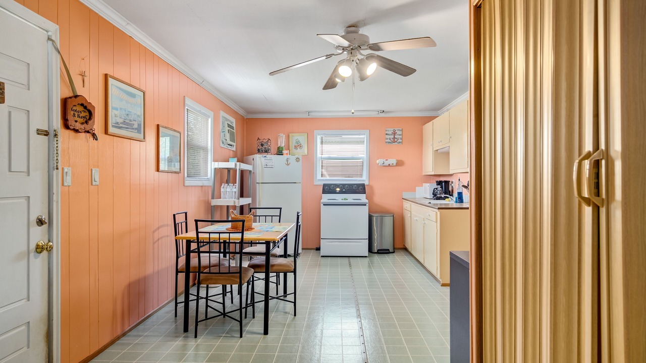 Photo of Kitchen in Cypremort Point