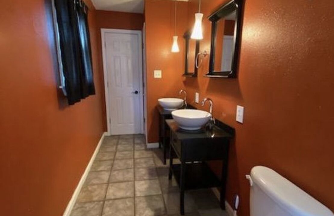 Photo of Bathroom in Gonzales