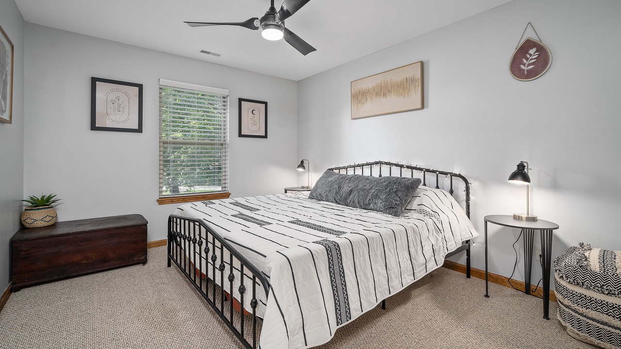 Photo of Bedroom in Michael