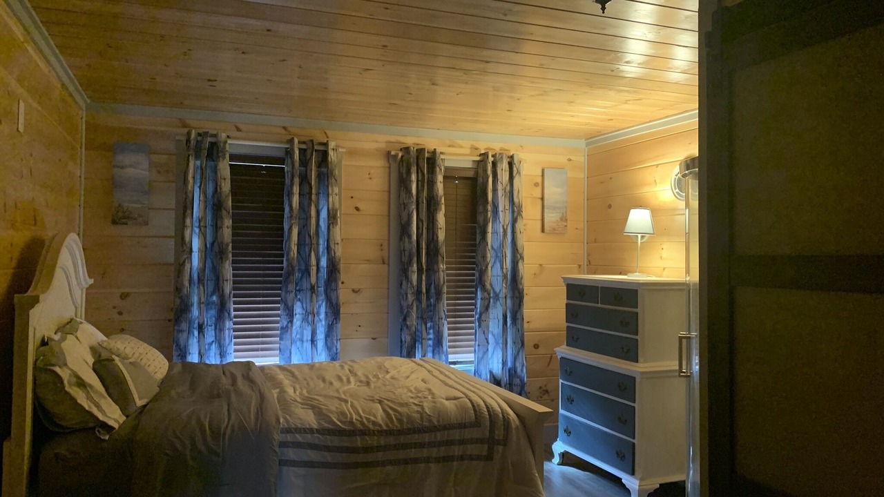 Photo of Bedroom in Boothbay Harbor