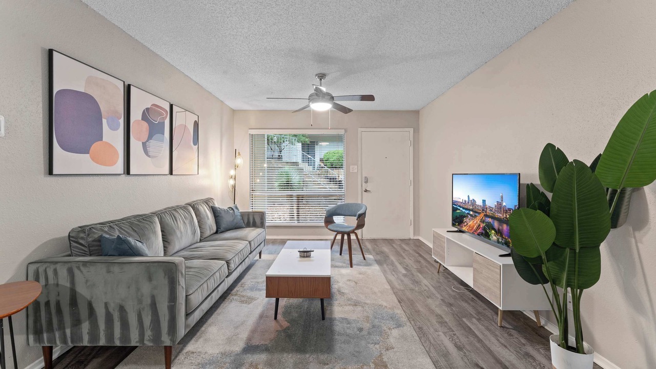 Photo of Livingroom in Dawson