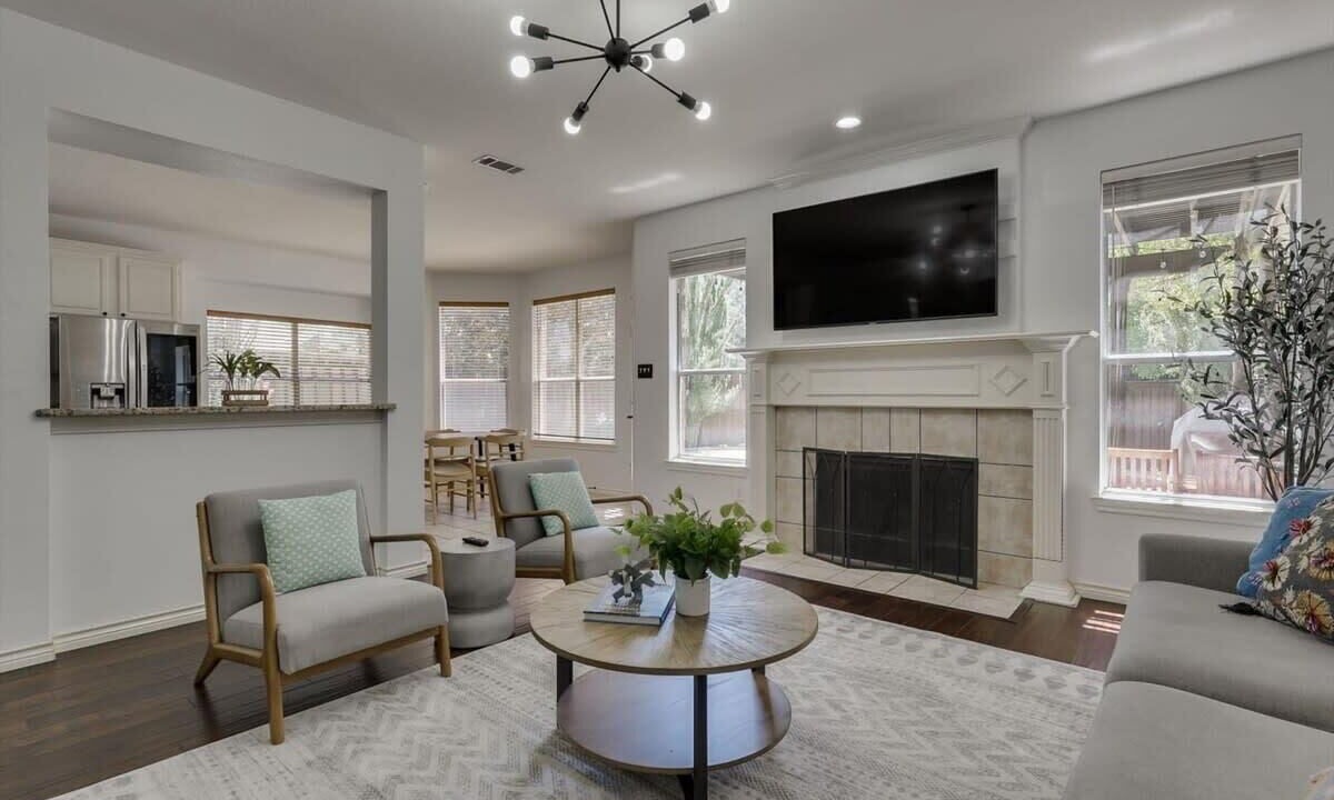 Photo of Livingroom in Plano