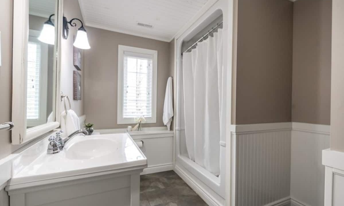 Photo of Bathroom in Perry