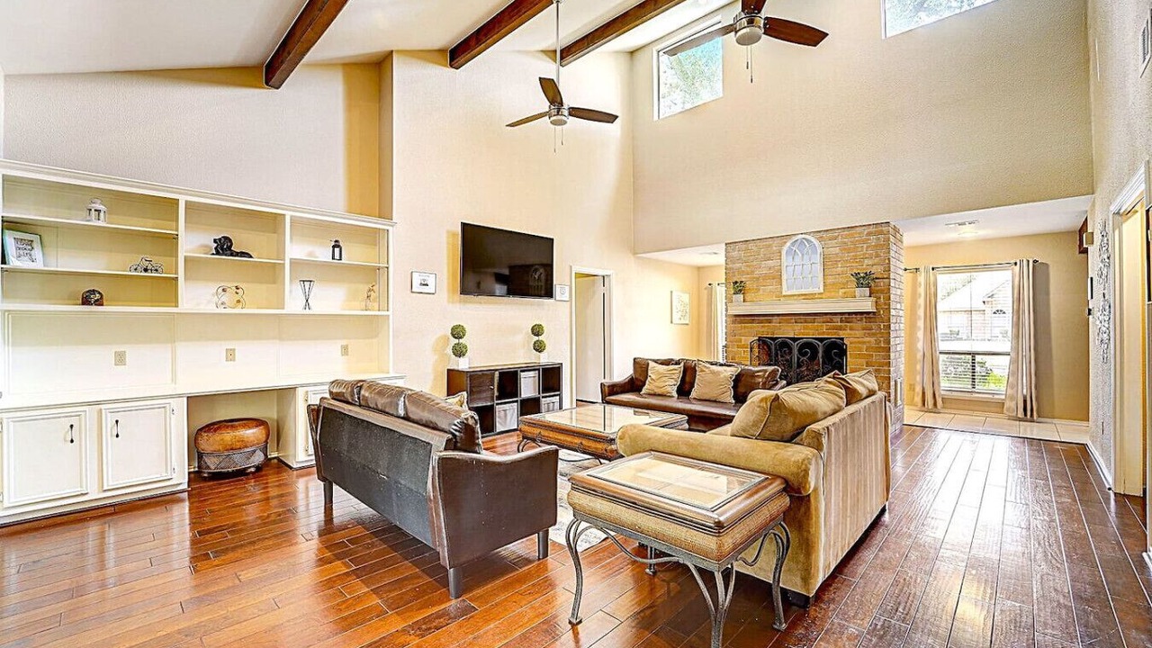 Photo of Livingroom in Pinehurst Of Atascocita