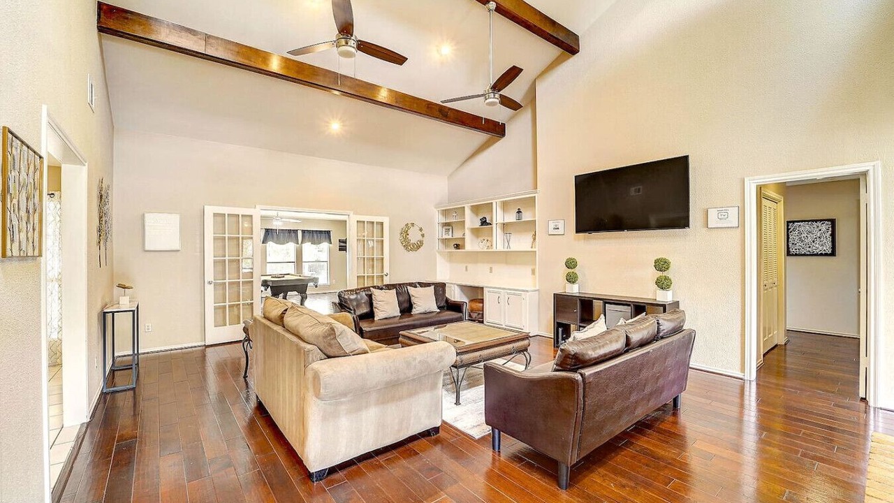 Photo of Livingroom in Pinehurst Of Atascocita