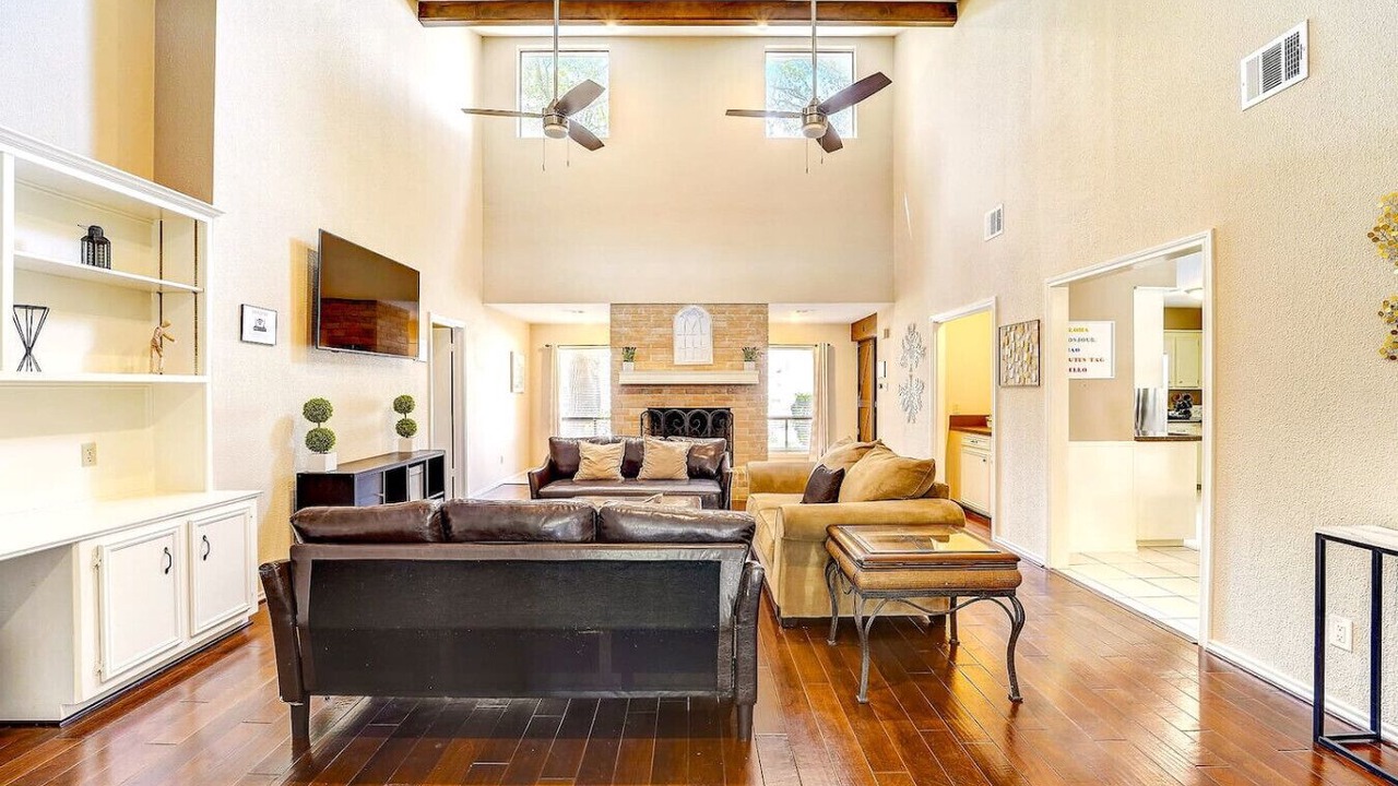 Photo of Livingroom in Pinehurst Of Atascocita