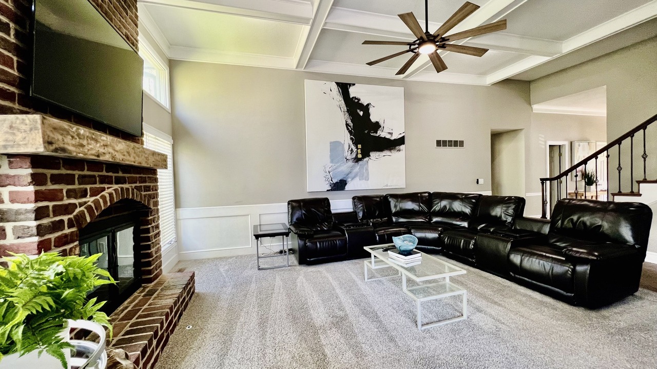 Photo of Livingroom in Shawnee