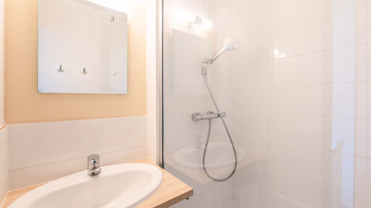 Photo of Bathroom in Pornichet