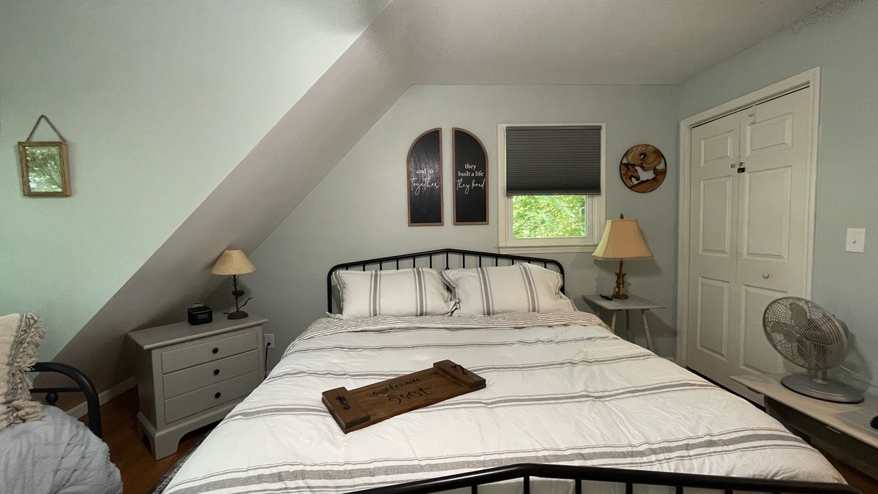 Photo of Bedroom in Walnut Mountain