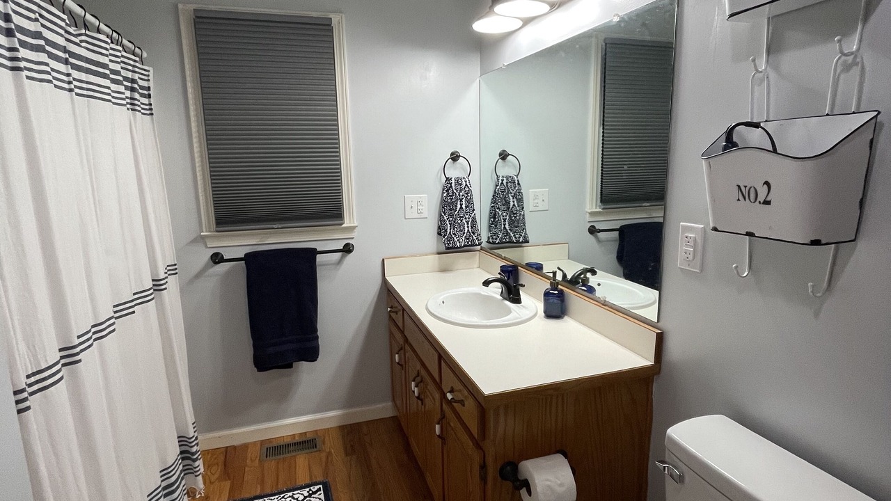 Photo of Bathroom in Walnut Mountain