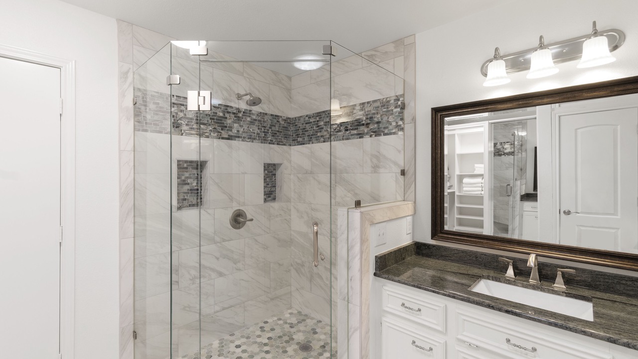 Photo of Bathroom in Carolyn Estates