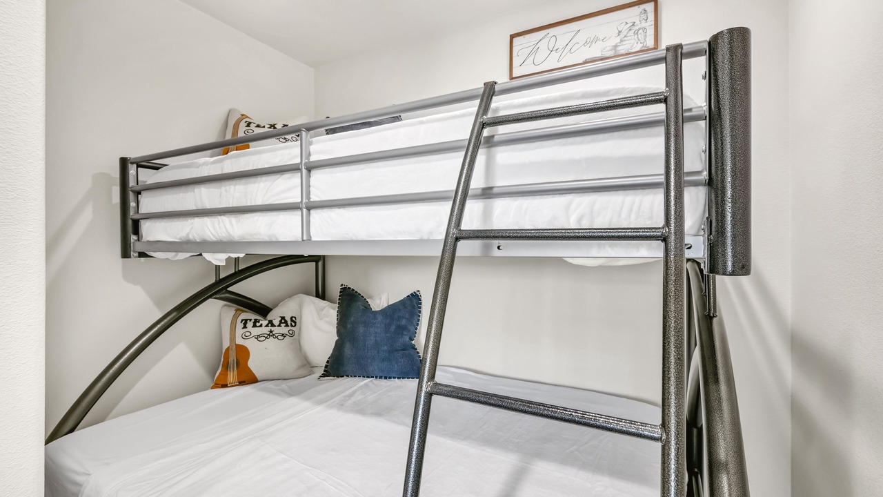Photo of Bedroom in Spicewood