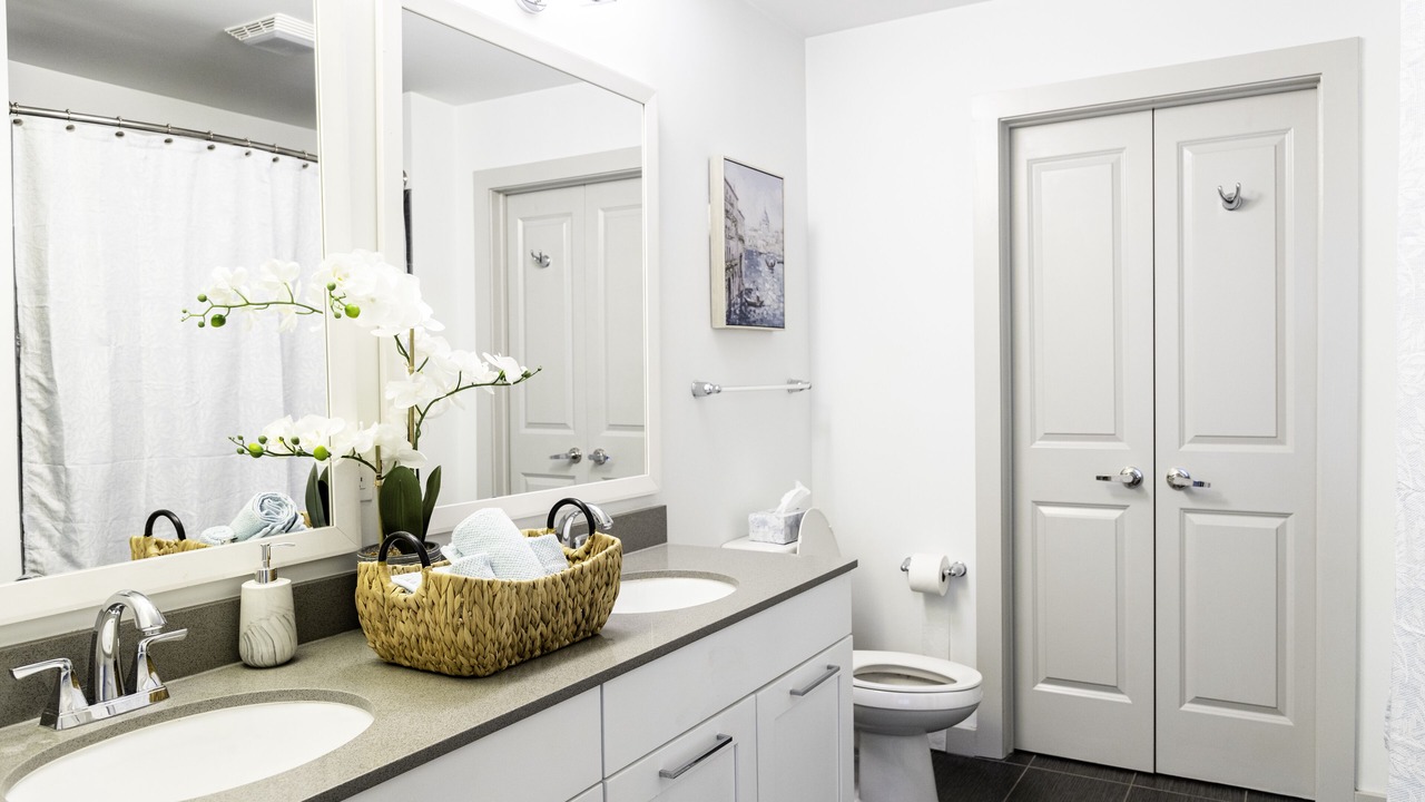 Photo of Bathroom in North Buckhead